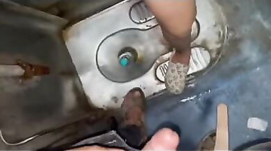 Rail gaadi nayi dulhan purane yaar chudi